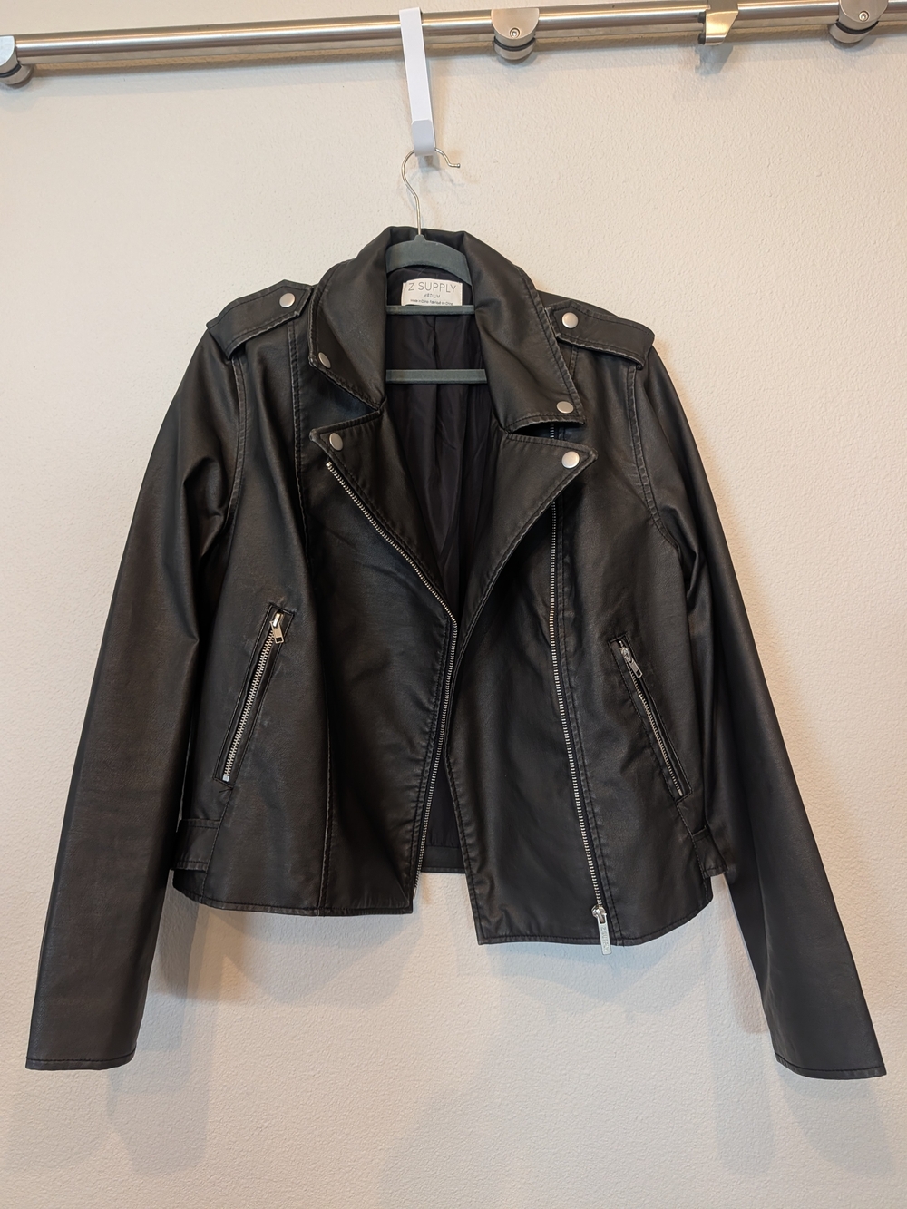NWOT Z Supply “Alchemy” faux leather moto jacket in classic black - Size M